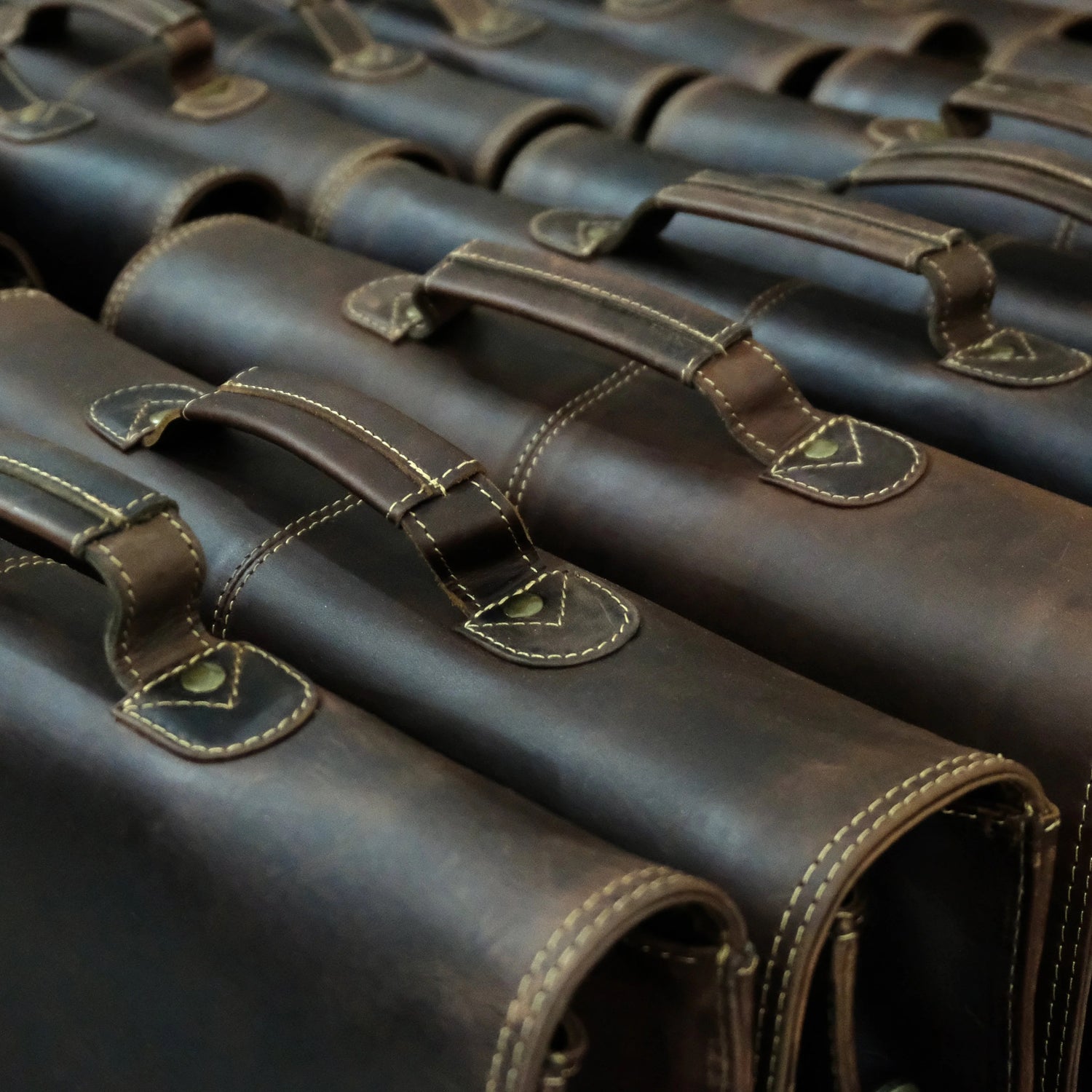 Handgefertigte Ledertaschen von Buckle & Seam – hochwertige Lederqualität und verschiedene Modelle