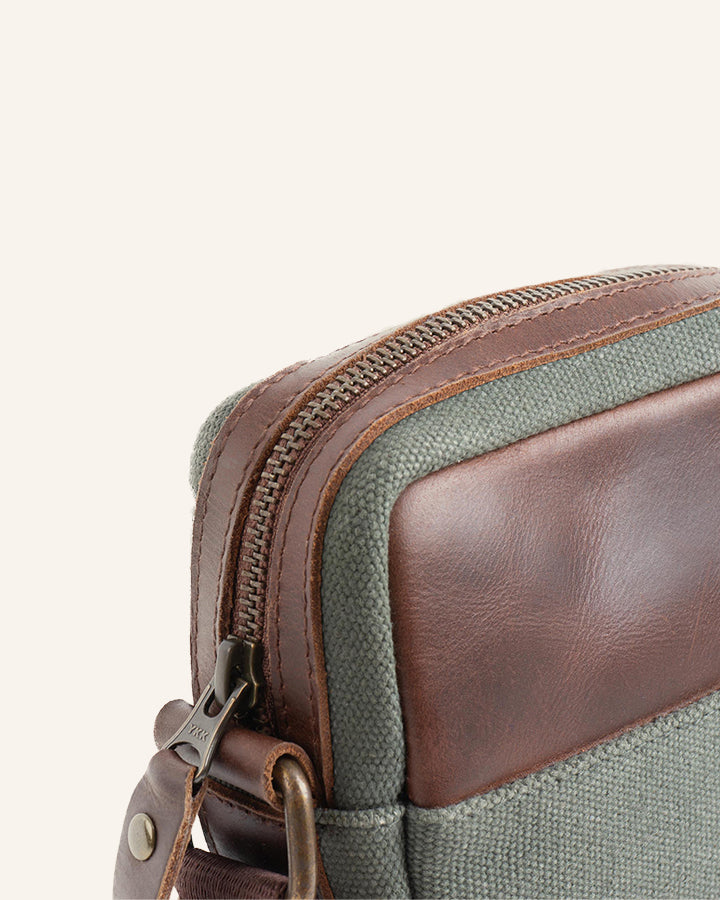 Canvas Crossbody Bag Runner